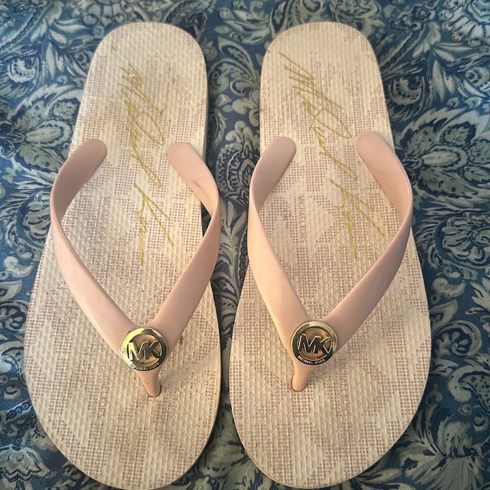 Michael Kors flipflops